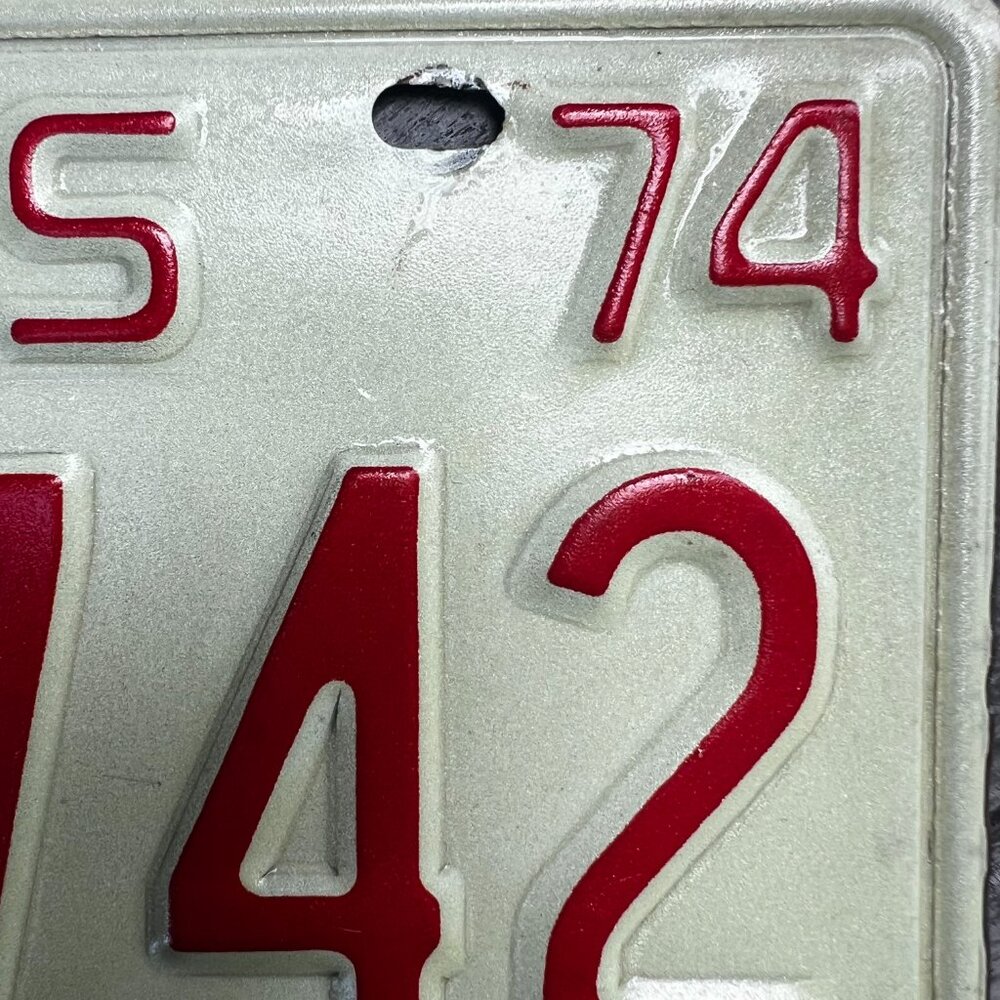 Texas License Plates 1974 Red on Cream - TRUE VINTAGE - Picture 3 of 3